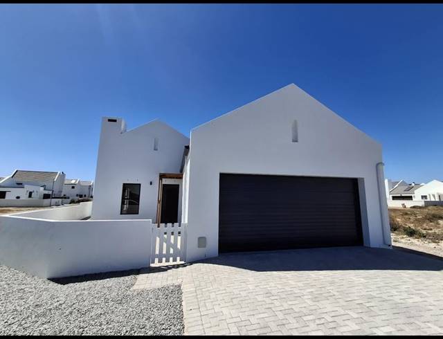 3 BEDROOM HOUSE FOR SALE IN BRITANNIA BAY